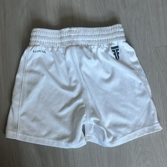 Boys Adidas athletic shorts - Picture 2 of 3